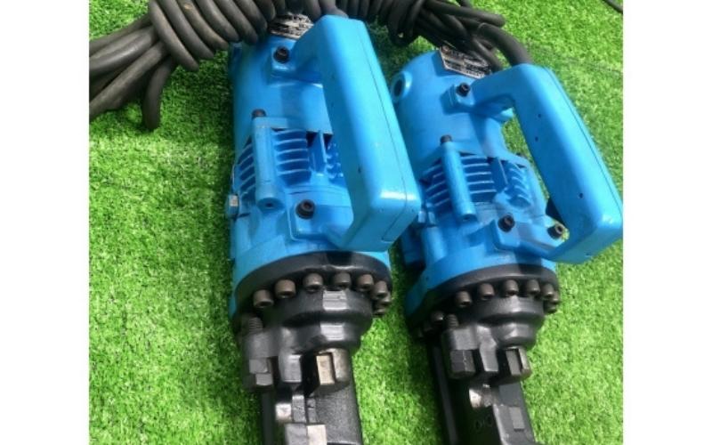 Ứng dụng máy cắt sắt thủy lực